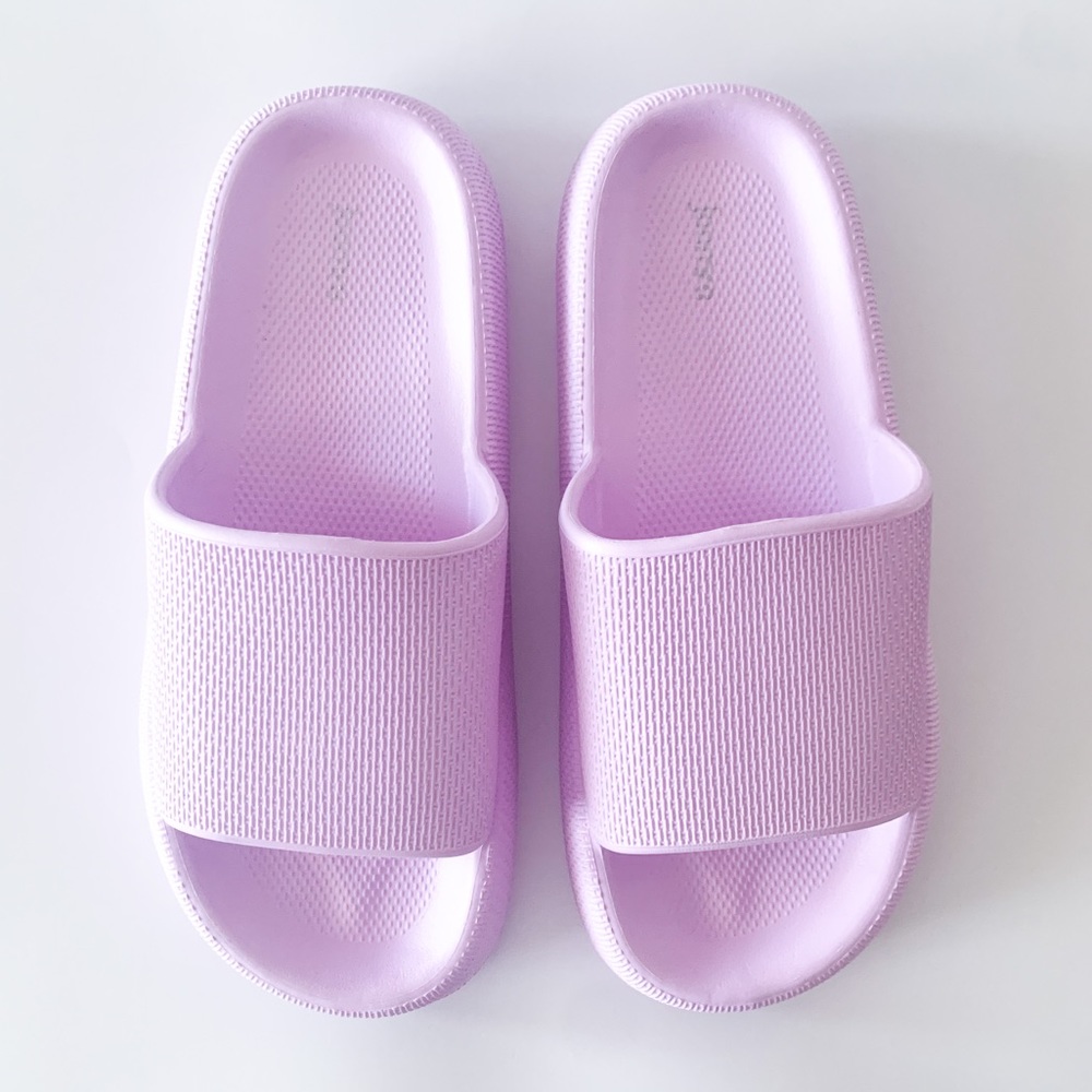 Joomra Pillow Slides Slippers in Lilac Lavender - Picture 2 of 10
